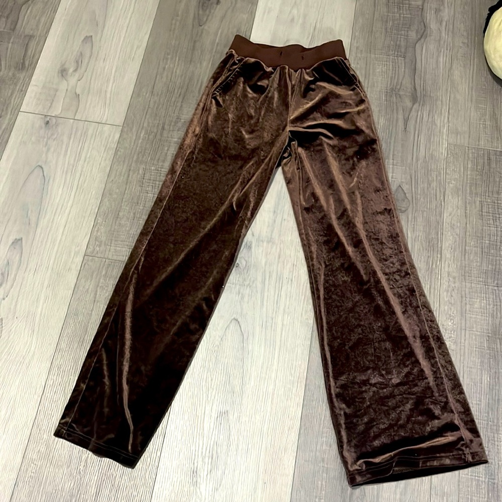 Brown velvet stretchy flair bottoms. From SHEIN. Woman’s XS